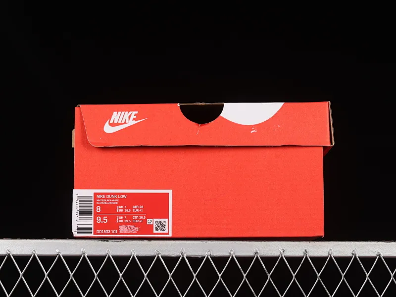 All Categories Nk SB Dunk Series Nk SB Dunk Low Low-top Sneakers B1 Special Price Nk SB Dunk Low Black and White Panda SB Smashed Backboard Fashion Casual Sneakers DD1391-100